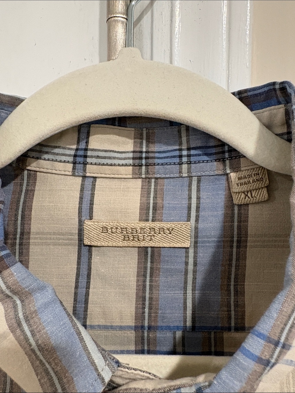 Men’s Burberry Brit - Picture 2 of 4